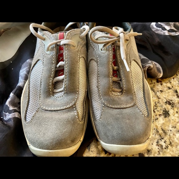 Prada shoes - Picture 6 of 12